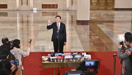 开云体育下载-“尔滨”冰雪季火到438名儿童走丢？代表委员为体育经济献策