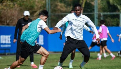 开云下载-马莱莱首回申花主场，大连保平争胜，主力至少换5将 左路必受猛攻