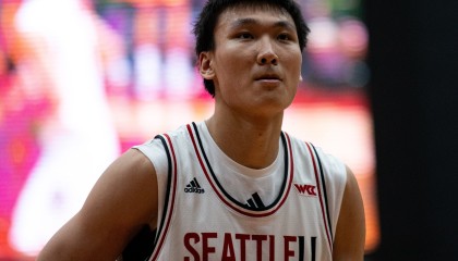 继续加油！NCAA常规赛-淡厚然替补出场10分钟 3投2中得到4分