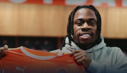 开云下载-官方：布莱克浦租借伯恩利前锋奥巴费米