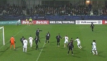 开云体育官网-【法国杯】姆巴佩戴帽 金彭贝传射 巴黎4比0晋级